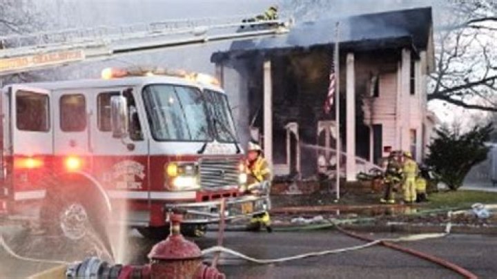 No injuries reported in Galesburg house fire