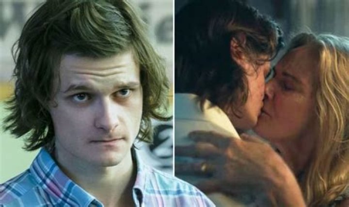 Ozark viewers DISGUSTED by extreme age gap sex scene between Wyatt and Darlene – who is ‘old enough to be his nan’ – The Sun