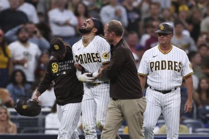 Pads star Tatis on 10-day injured list with shoulder trouble