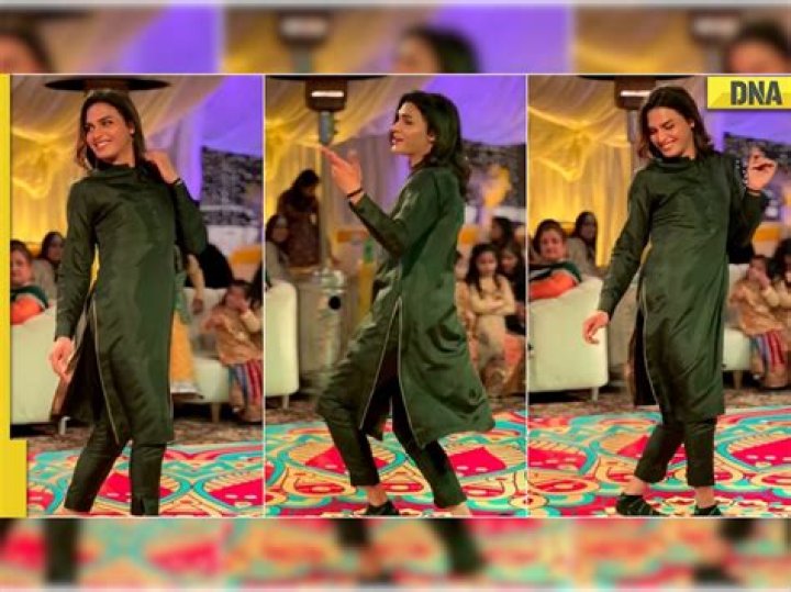 Pakistani girl sets internet ablaze with her sizzling dance to 'Jhalla Wallah' song
