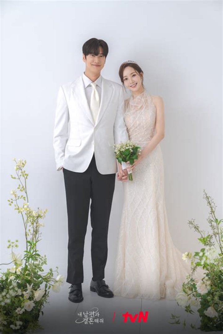 Park Min Young and Na In Woo’s Marry My Husband enjoys an all-time high rating nationwide