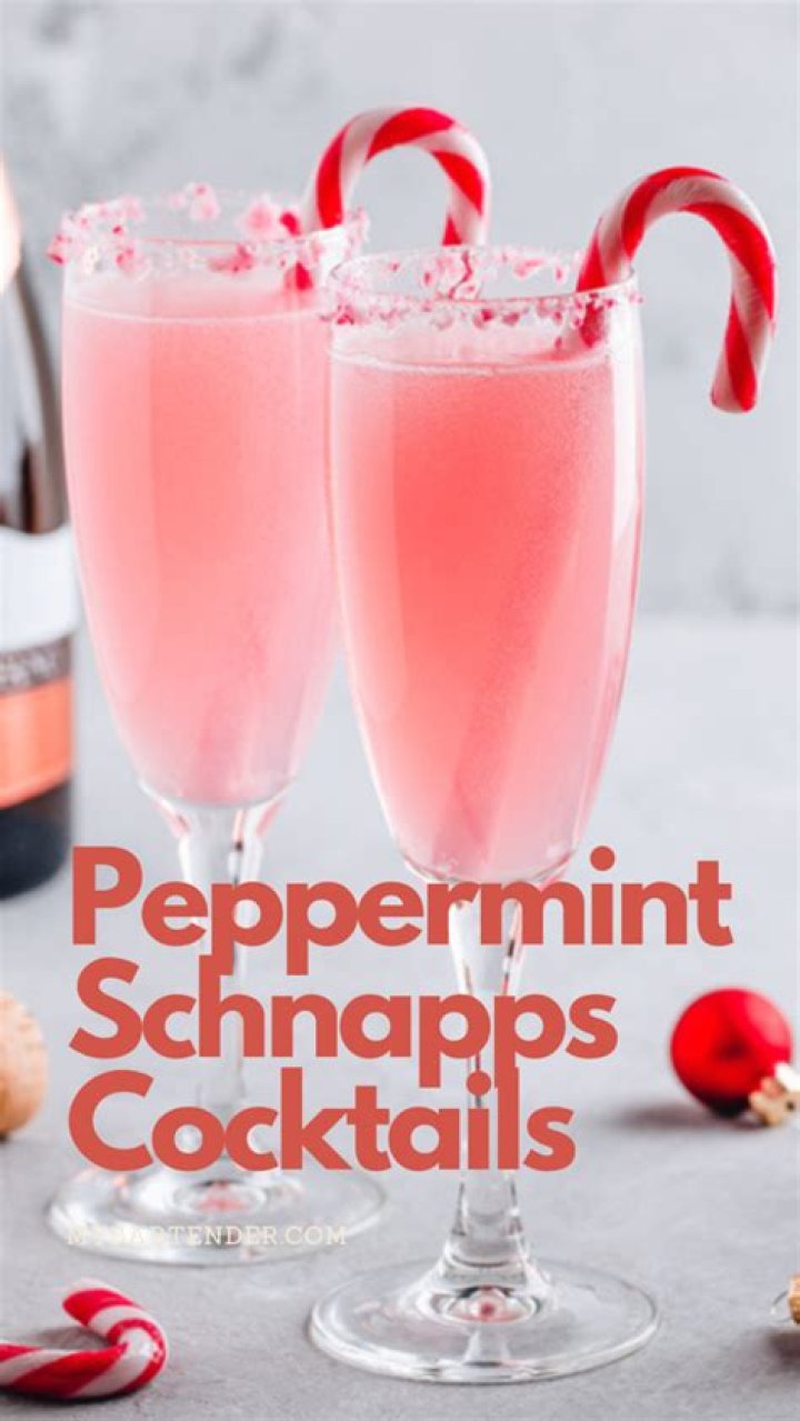 Peppermint Cocktails Are Ideal for the Holidays