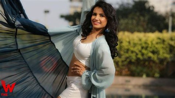 Priya Ahuja (Actress) Age, Height, Weight, Husband, Family, Biography and More