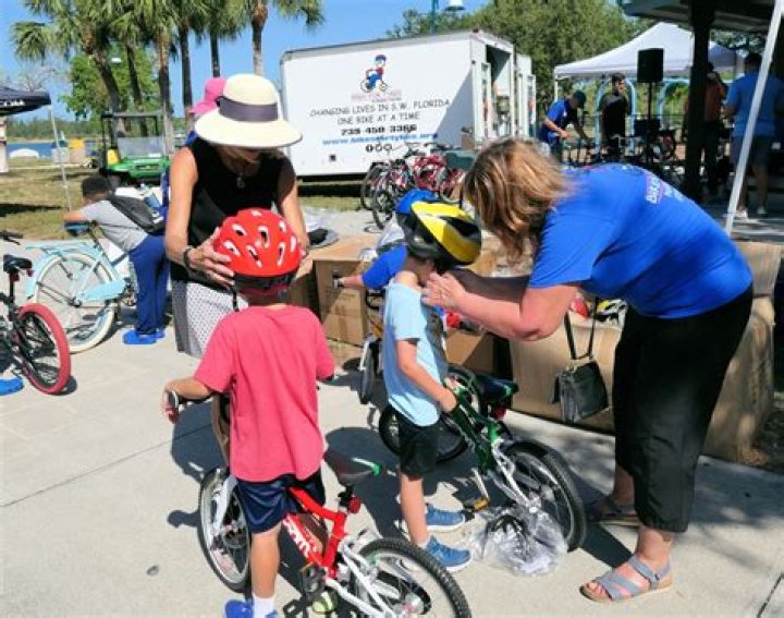 Quad Cities Bicycle Club hosting Bikes for Tykes to collect funds to buy bikes for Toys for Tots