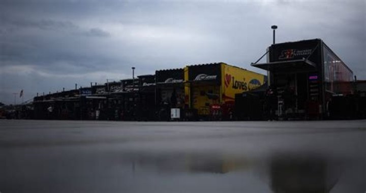 Rain washes out Davenport Speedway action