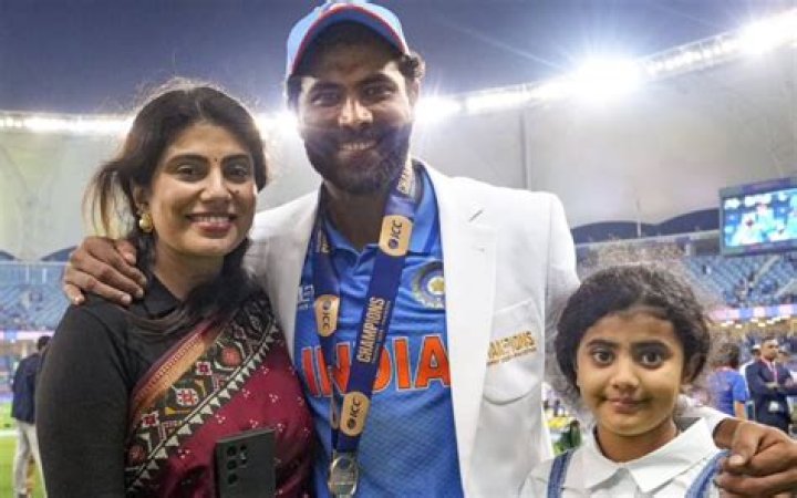 Ravindra Jadeja Wiki, Age, Wife, Children, Family, Biography & More
