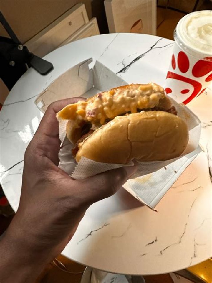 Reviews of Chick-fil-A's new Honey Pepper Pimento Chicken Sandwich are 'smashing'