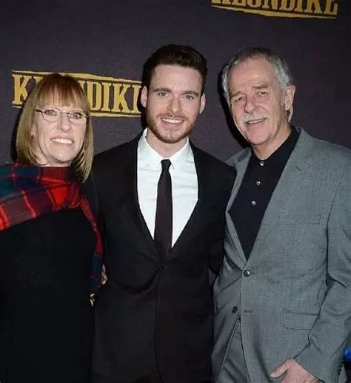 Richard Madden Bio, Wiki, Age, Parents, Wife, Citadel, Net worth