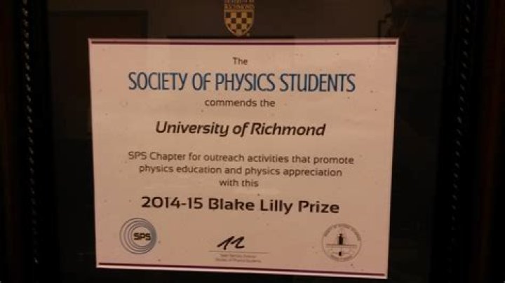 Richmond students visit JLab