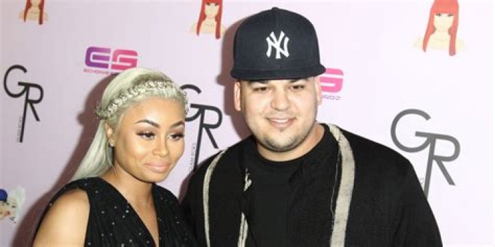 Rob Kardashian Shares Nude Pics Of Blac Chyna On Instagram