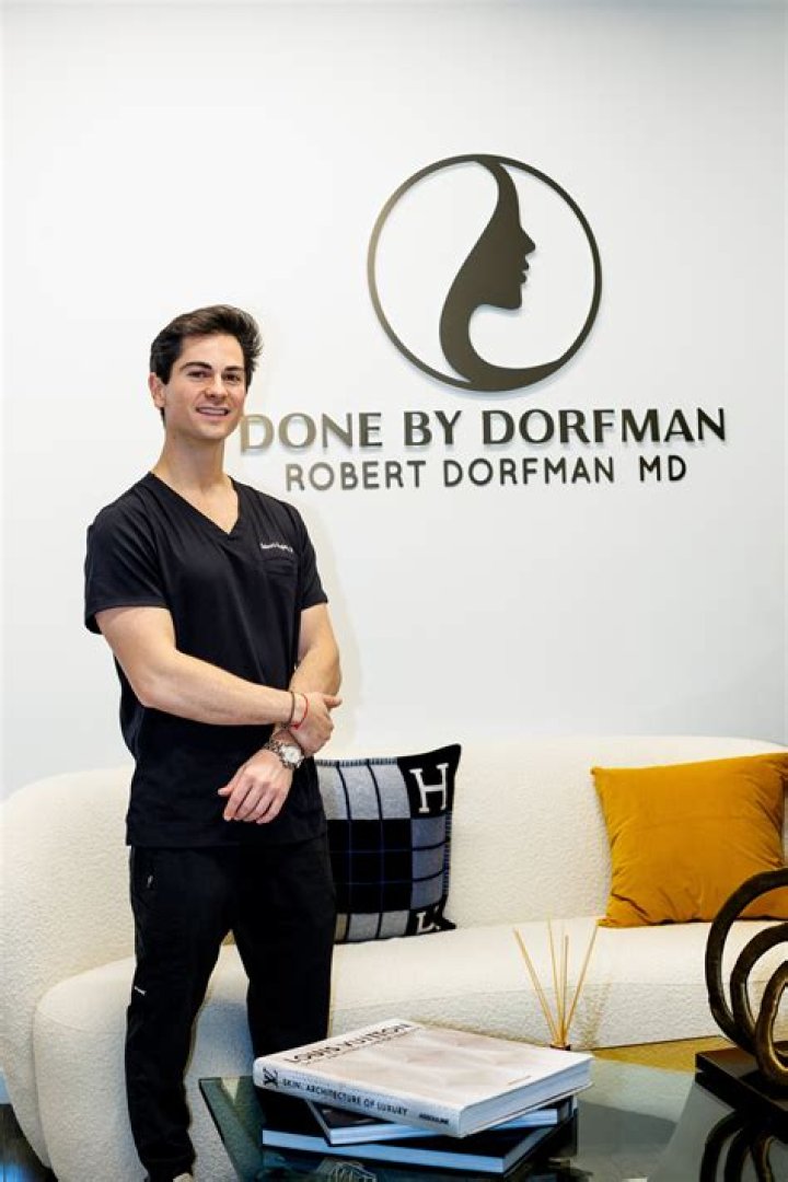 
Robert Dorfman
Net Worth

