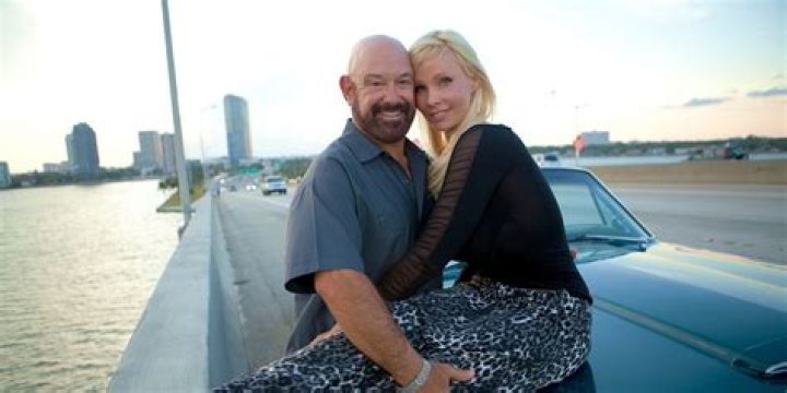 
Robin Vernon Bio, Divorce, Net Worth, Height, Weight, Boyfriend, Dating, Husband, Children, Married, Ethnicity, Nationality, Birthday & Career