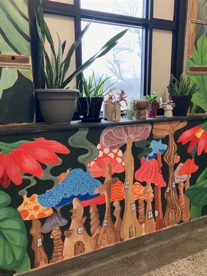 Rocky students praised for making a magical mural