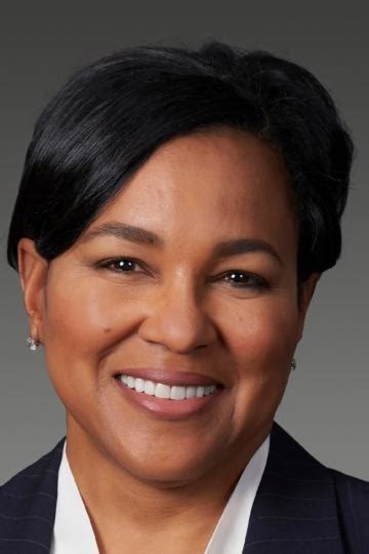 Rosalind Gates Brewer Net Worth (2024)