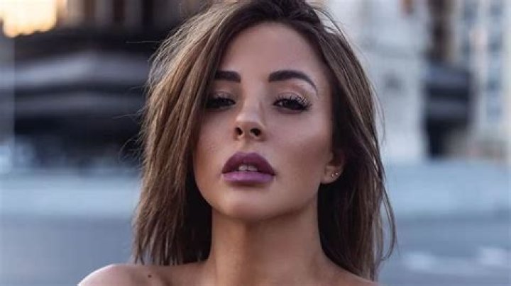 Rym Avant Chirurgie : Rym Renom Avant et Après la Chirurgie - Photos Exclusives