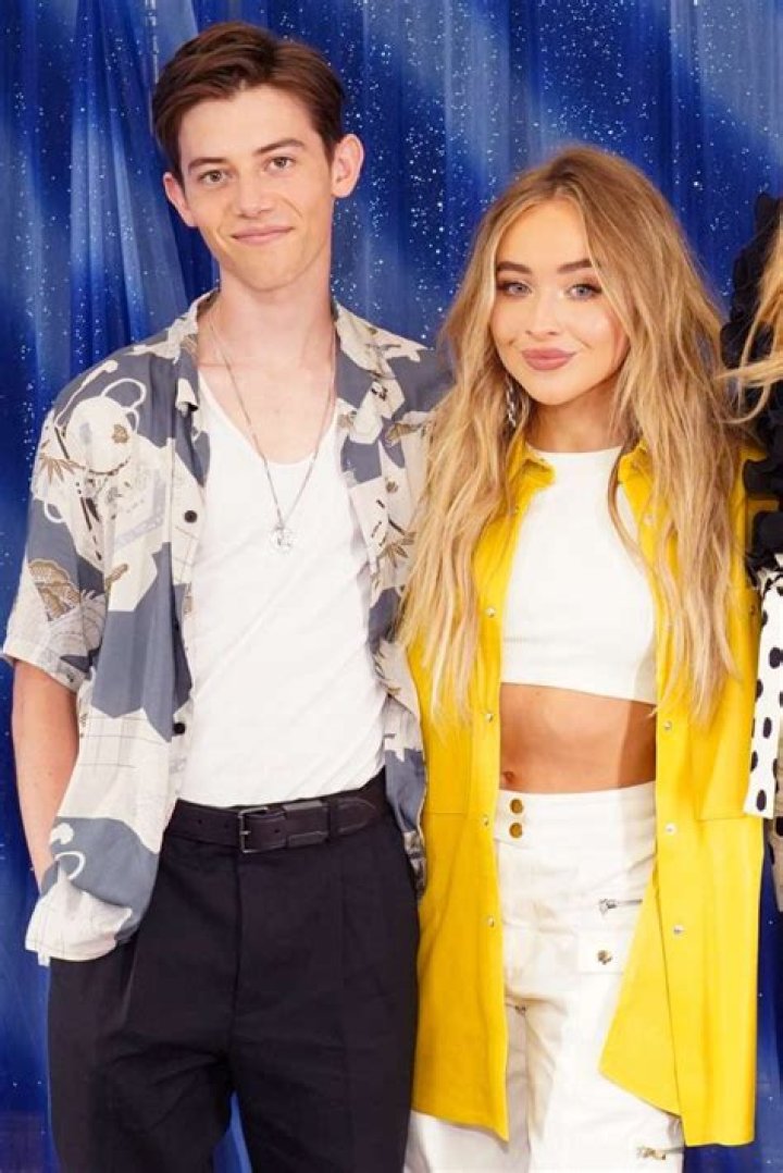 Sabrina Carpenter Height: Unveiling The Measurements Of A Rising Star