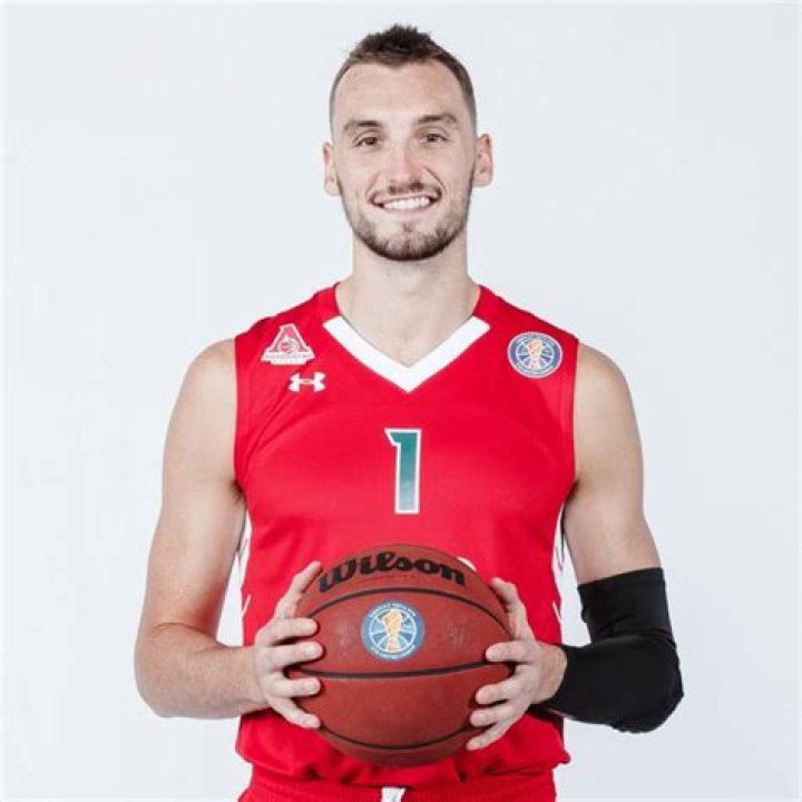 Sam Dekker Net Worth 2022: Biography Career Income Home