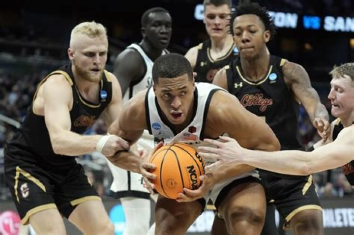 San Diego State tops Charleston 63-57 in NCAA tourney