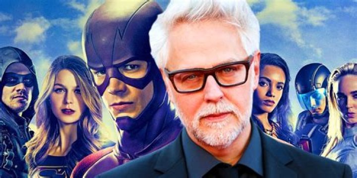 Sarah Carter On the Difference Between 'Smallville' And the Arrowverse