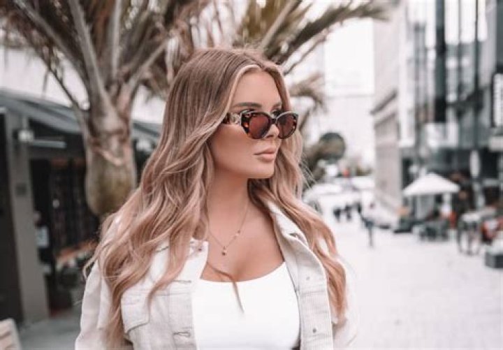 Sarah Harris Wiki, Husband, Net Worth, Journalism Career