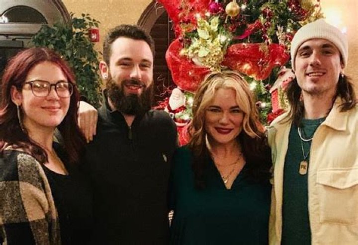 Sarah Lind: Who Is She? Tygh Runyan’s Family, Wife, Children, and Net Worth in 2022