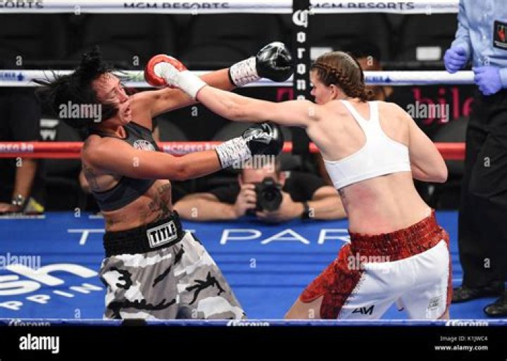 Savannah Marshall beats Sydney LeBlanc to open Las Vegas bill and win on her professional debut in unanimous decision in Conor McGregor vs Floyd Mayweather undercard