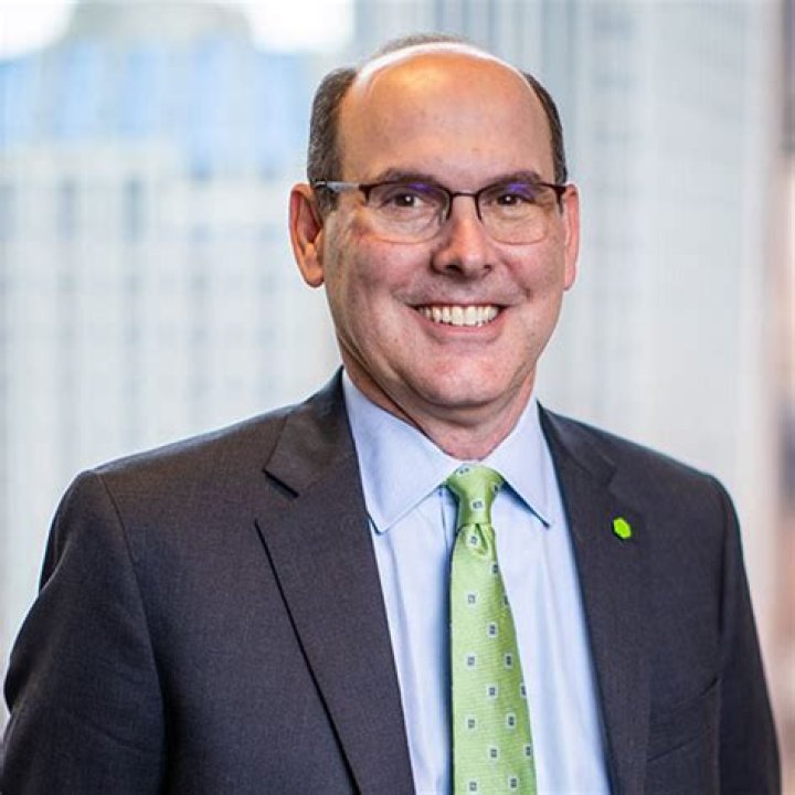 Scott Kleinman Net Worth (2024) | wallmine
