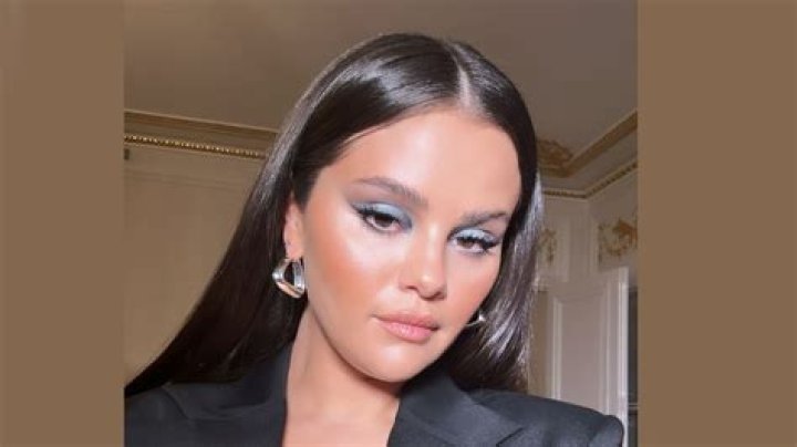 Selena Gomez stuns fans with risky outfit as she barely escapes wardrobe malfunction in new Paris photos