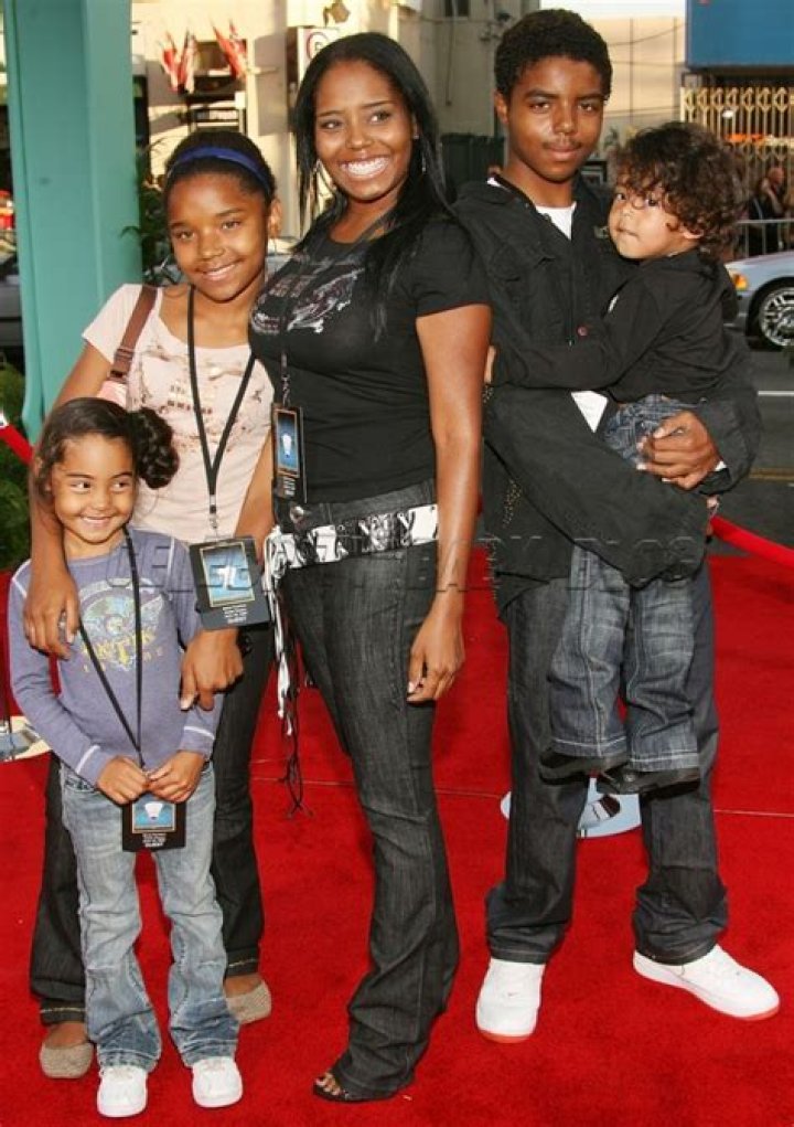 
Shar Jackson Bio, Age, Net Worth, Husband, & Married