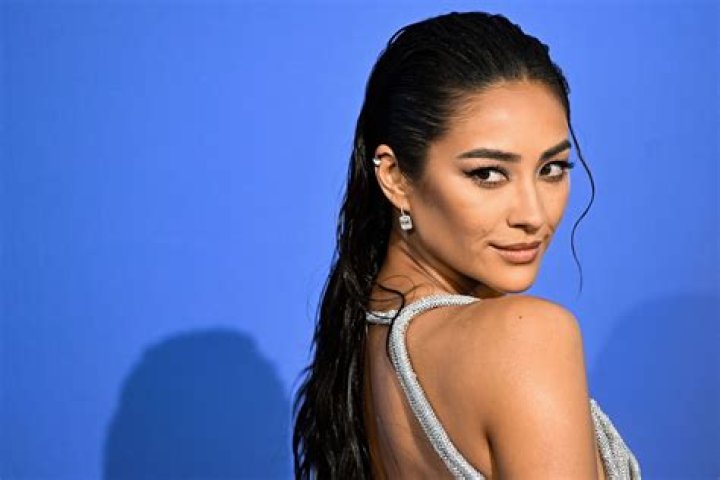 Shay Mitchell Net Worth 2024