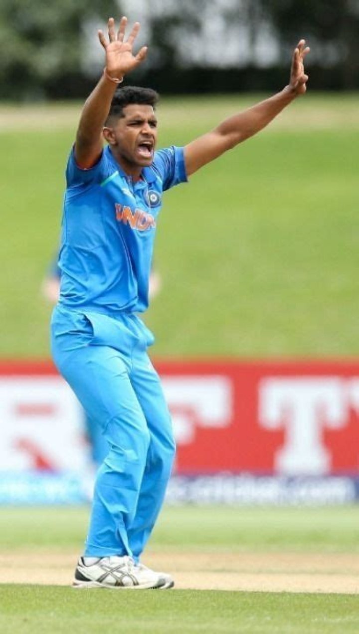Shivam Mavi Cricketer, IPL, wife, family, age, height