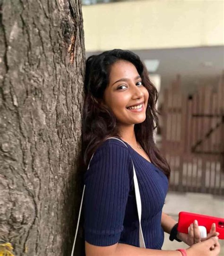 Shreya Basu Wiki, Biography, Age, Parents, Siblings, Boyfriend, Achievements, Height, Net Worth & More.
