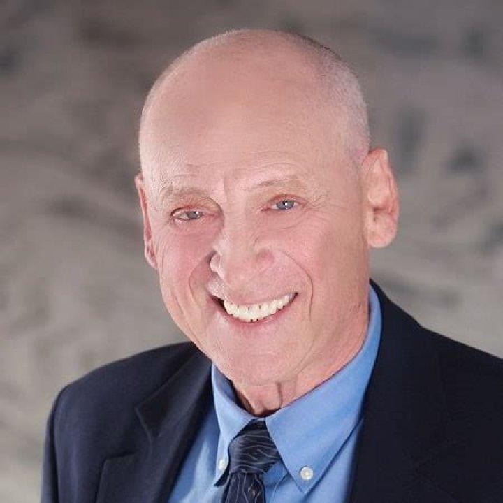 Sidney DeBoer Net Worth (2024) | wallmine