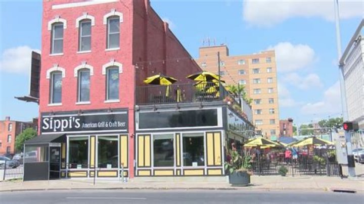 Sippi’s restaurant in Davenport is back open and ready to serve the community