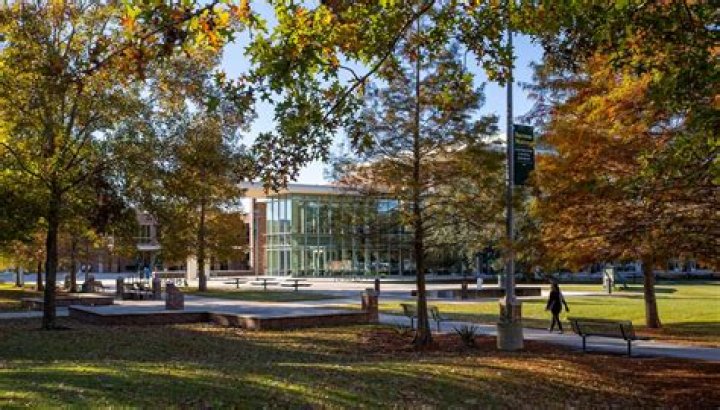 Southeastern Louisiana University Suicide – Death: Undisclosed SLU Student Died by Suicide at School’s Biology Building
