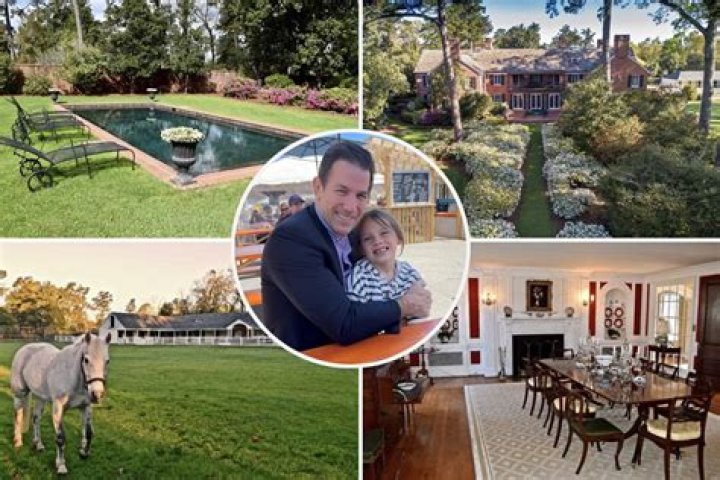 Southern Charm’s Thomas Ravenel & kids living in $1.8M estate featuring 18-stable barn after ex Kathryn loses custody