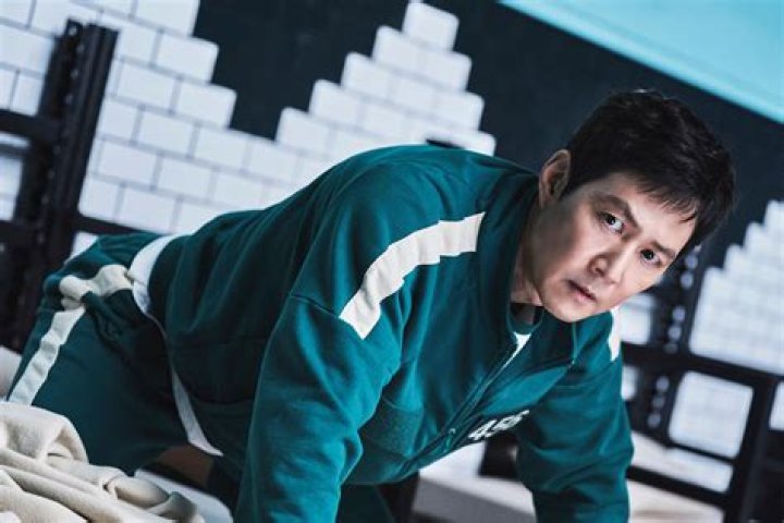 Squid Game 2 FIRST LOOK: Gong Yoo meets Lee Jung Jae, Lee Byung Hun unmasks, and more; see PICs