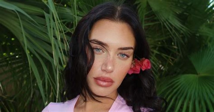 Stassie Karanikolaou videos & photos leaked on reddit & twitter