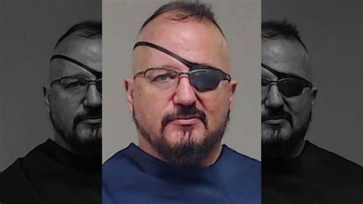 Stewart Rhodes- Wiki, Biography, Age, Height, Net Worth, Wife
