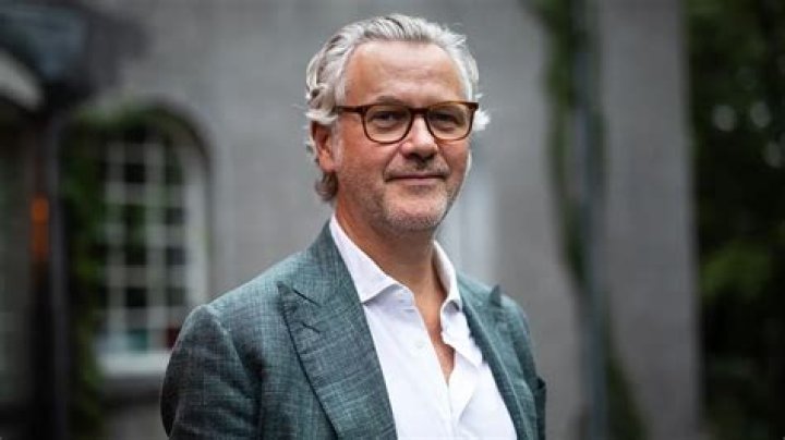 
Stuart Chambers
Net Worth
