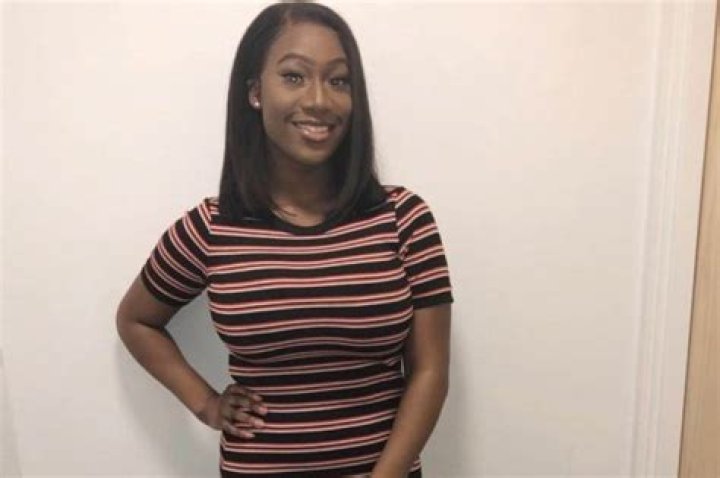 Student who was mocked for her 32HH boobs begs strangers for money for breast reduction as they cause ‘unbearable pain’