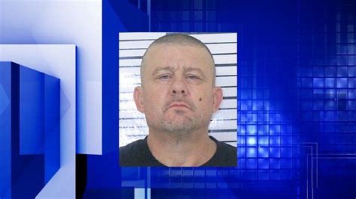 Suspect with meth tried to steal from Davenport car/dog wash, police allege