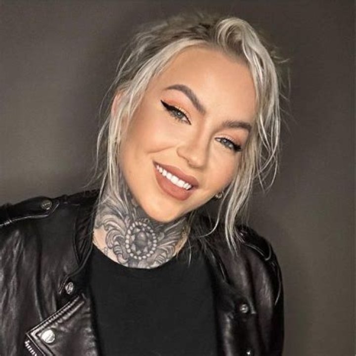 
Tattoo Model, Jamie Pilar Chapman Bio, Marriage, Leland Chapman, Kids, and Income