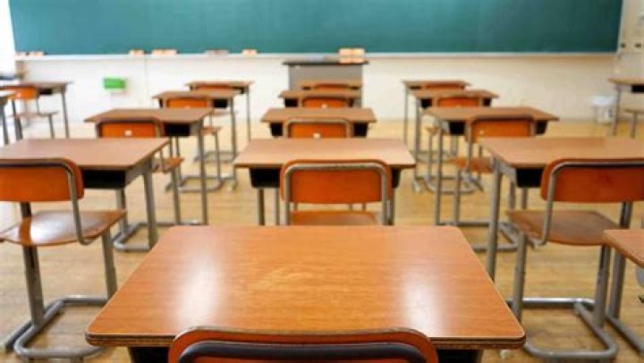 Teacher accused of slapping student charged with battery
