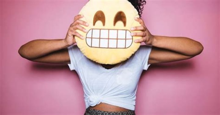 The 3 Emojis Singles Hate The Most On Dating Apps