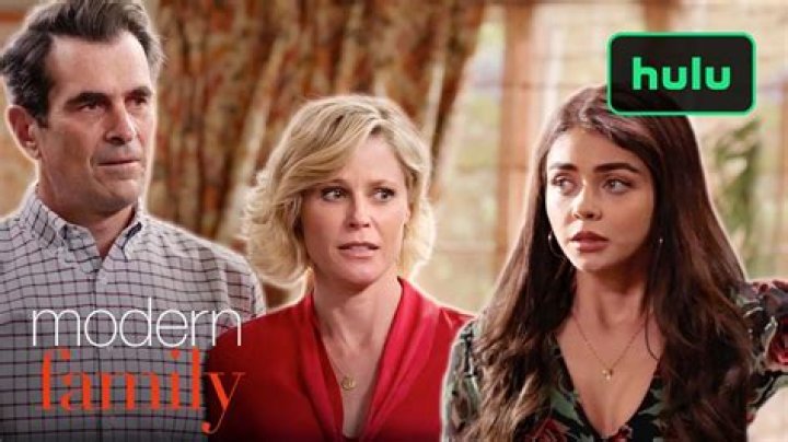 The Episode Of Modern Family You Didn't Know Bryan Cranston Directed