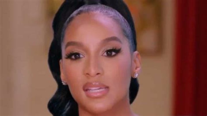 The Family Chantel: Chantel Everett shows off her teenage dirtbag photos