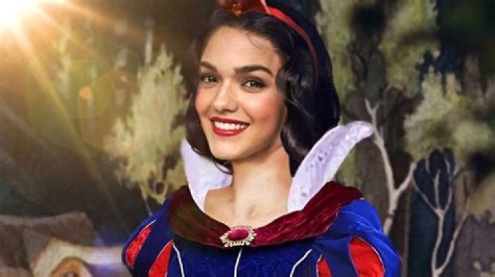 The Little Mermaid's Halle Bailey Shares Support for Snow White's Rachel Zegler