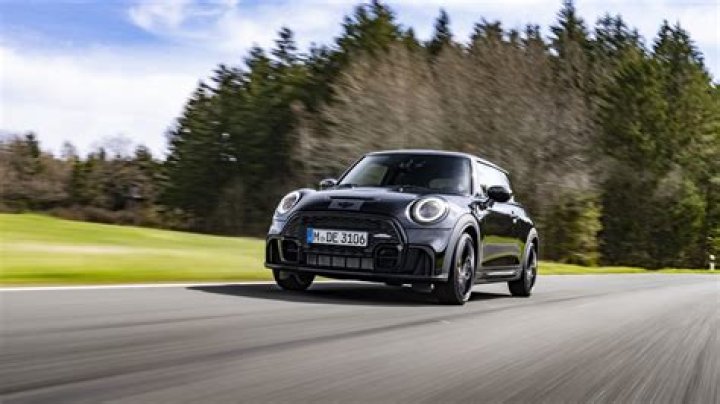 The Mini John Cooper Works is fast, exhilarating to drive and looks sexy but as with any Mini there are downsides
