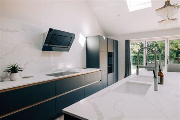 The Role of Quartz Worktops in Modern Kitchen Design